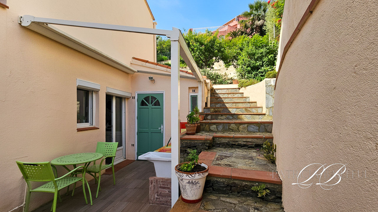 PORT-VENDRES Port Vendres - Villa 3 faces avec vue ,terrasses et garages 5