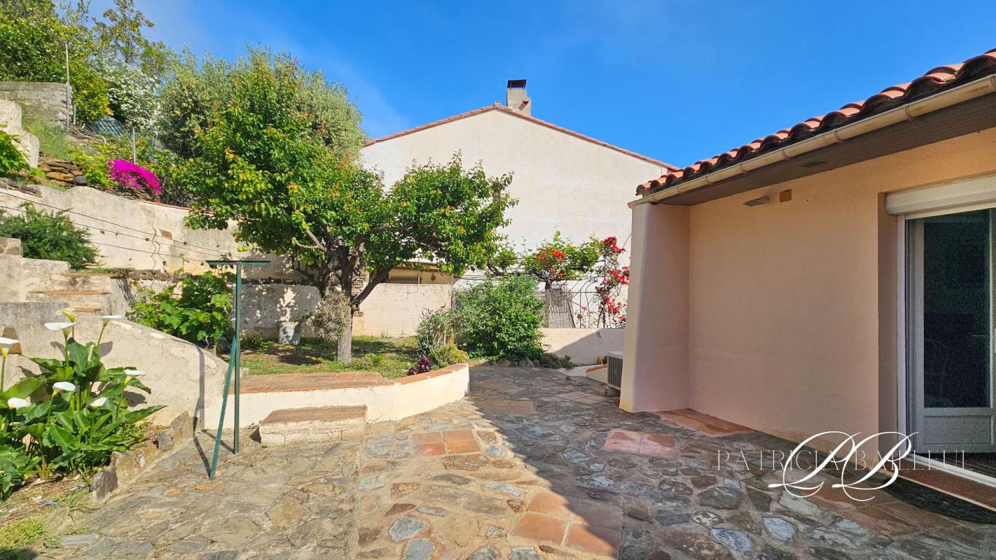 PORT-VENDRES Port Vendres - Villa 3 faces avec vue ,terrasses et garages 6