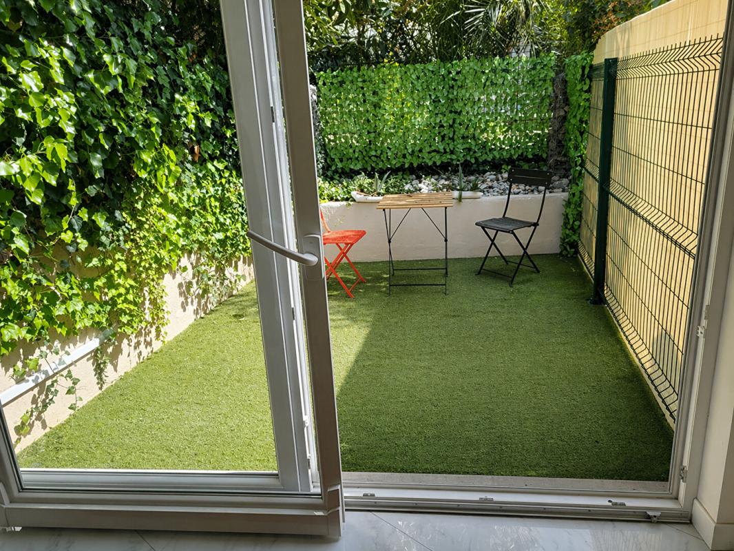 NICE APPARTEMENT STUDIO NICE 1 PIÈCE 29.10 M2 CARREZ AVEC 2 TERRASSES 3