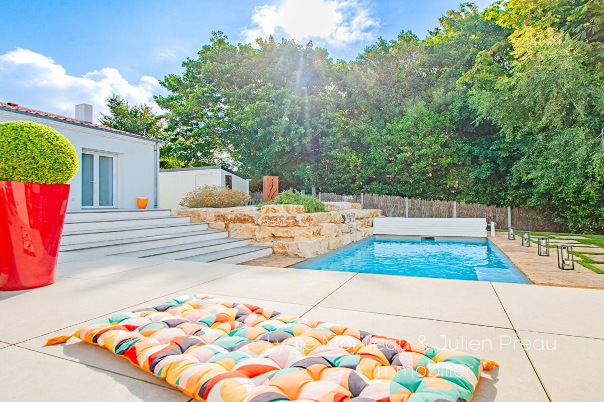SAINT-JEAN-DE-MONTS Belle propriété contemporaine avec piscine proche centre 2