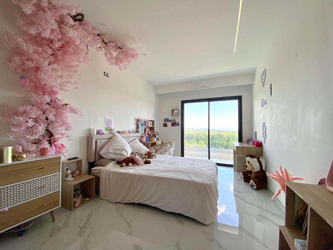 VILLENEUVE-LES-AVIGNON Villa d'exception avec vue panoramique, prestations haut de gamme 7