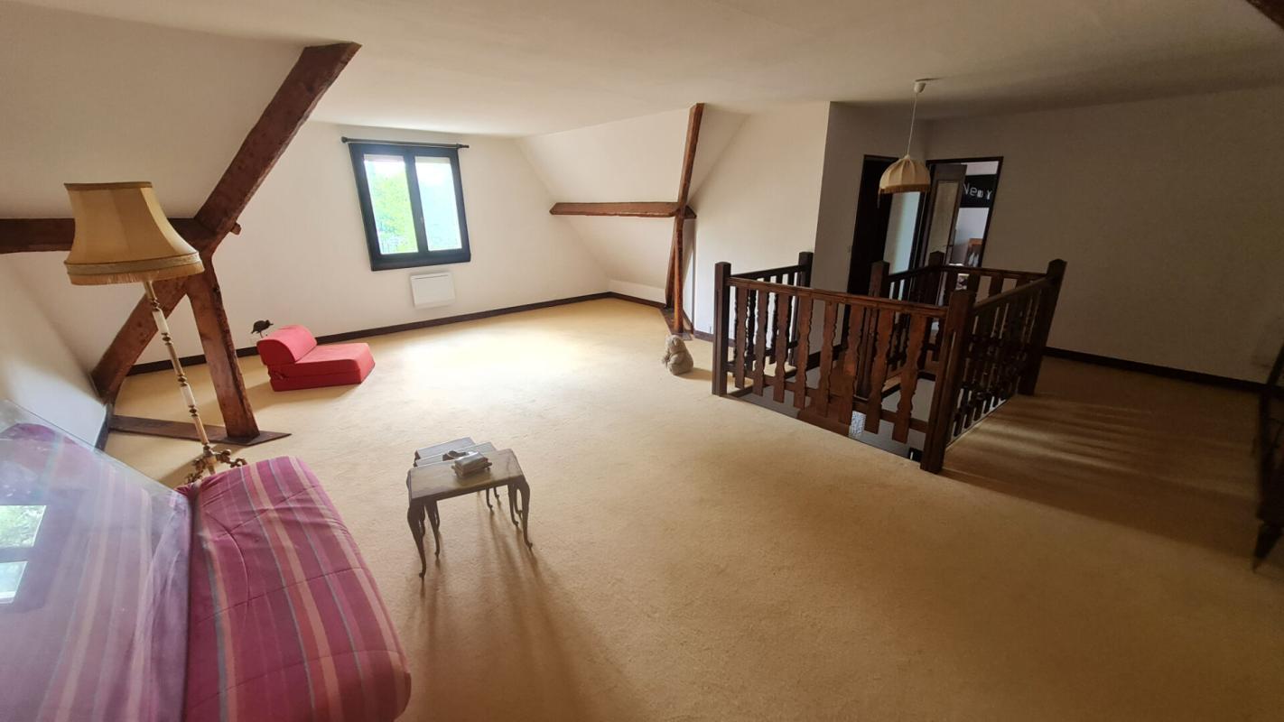 SAINT-OUEN-L'AUMONE Maison 10 pièces 4 chambres 201.48 m2 10