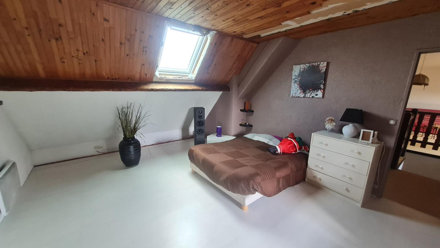 SAINT-OUEN-L'AUMONE Maison 10 pièces 4 chambres 201.48 m2 11