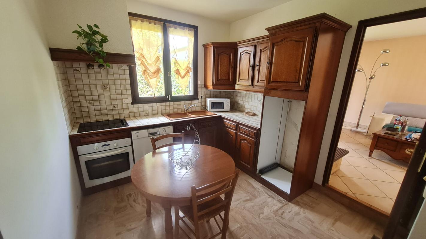 SAINT-OUEN-L'AUMONE Maison 10 pièces 4 chambres 201.48 m2 5