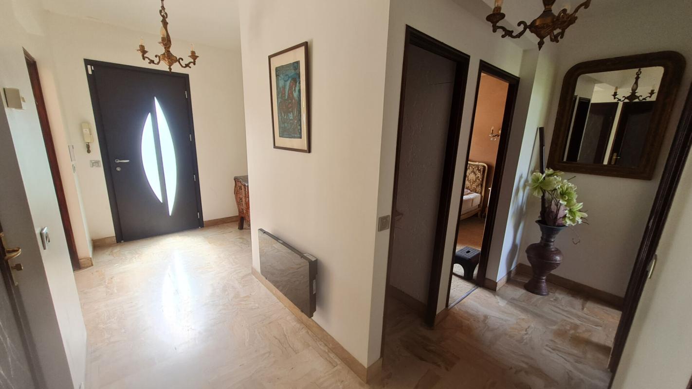 SAINT-OUEN-L'AUMONE Maison 10 pièces 4 chambres 201.48 m2 6