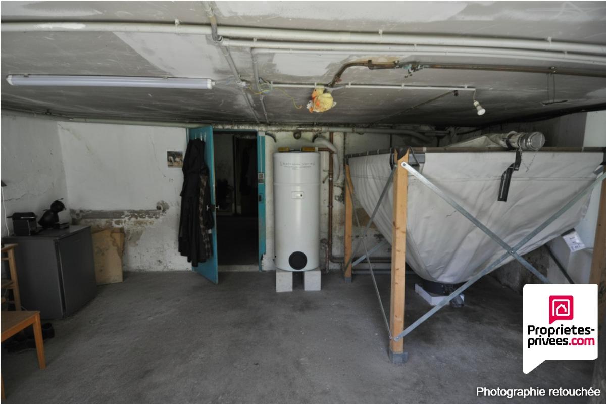 GLAY Maison et dépendance Glay 5 pièces 3 chambres  177 .1  m2. Ecuries  298.4 m² . Dépendances 792.44 m² 18