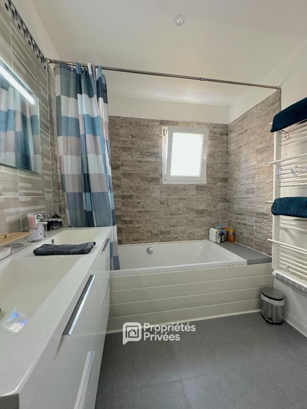 SAINT-GENES-CHAMPANELLE Maison plain-pied 3 pièces avec terrasse sur terrain 316m2 14