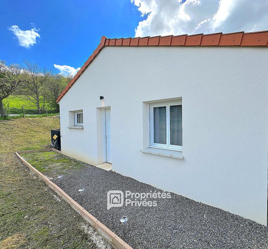 SAINT-GENES-CHAMPANELLE Maison plain-pied 3 pièces avec terrasse sur terrain 316m2 18