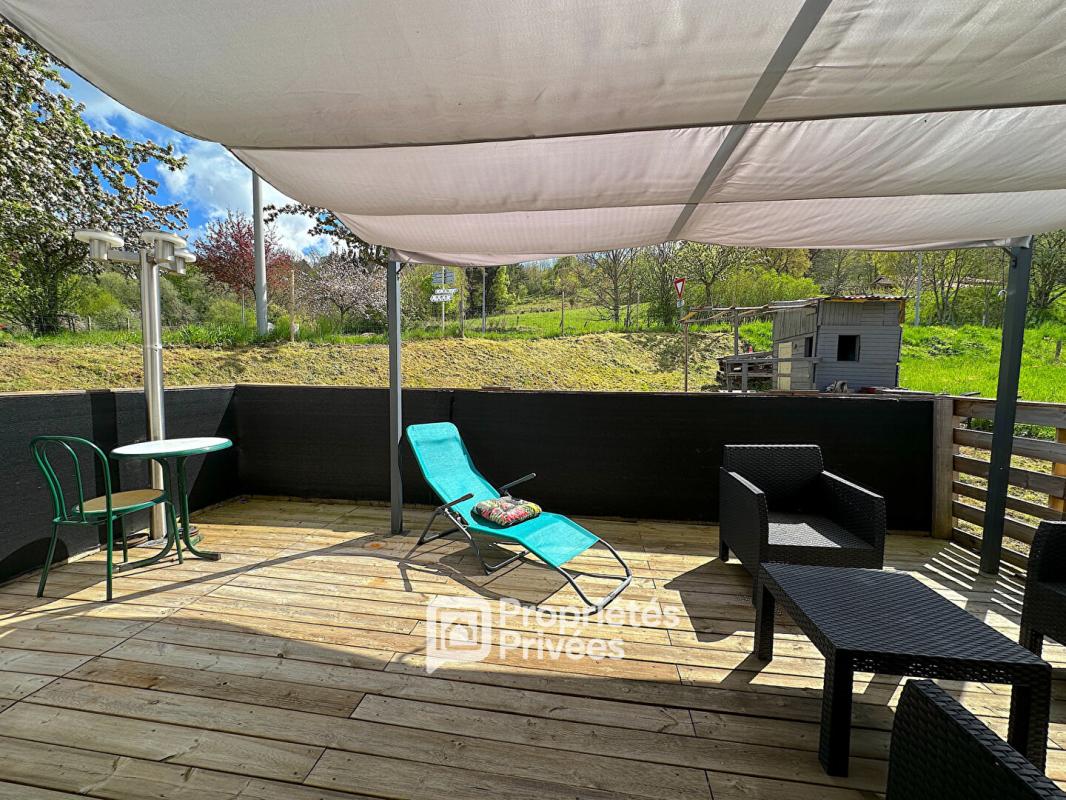 SAINT-GENES-CHAMPANELLE Maison plain-pied 3 pièces avec terrasse sur terrain 316m2 2