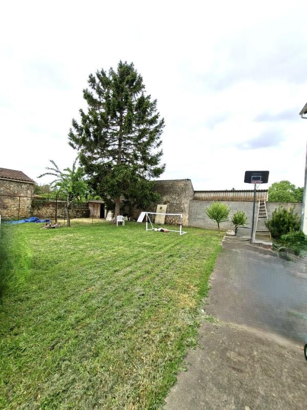 SAINT-SAVINIEN Maison  Saint Savinien17350  189 m2 + Garage et Dépendances 13