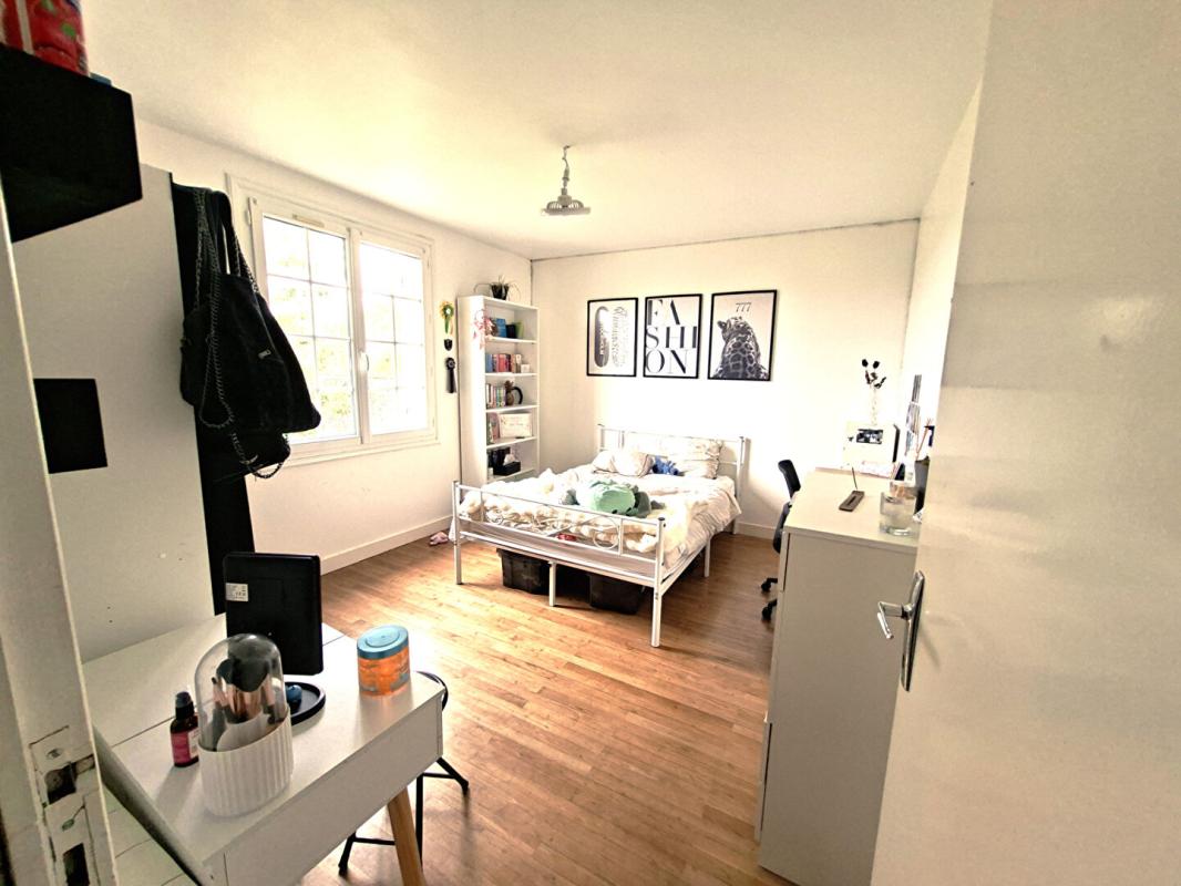 SAINT-SAVINIEN Maison  Saint Savinien17350  189 m2 + Garage et Dépendances 6