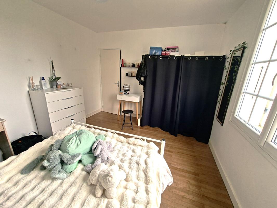 SAINT-SAVINIEN Maison  Saint Savinien17350  189 m2 + Garage et Dépendances 7