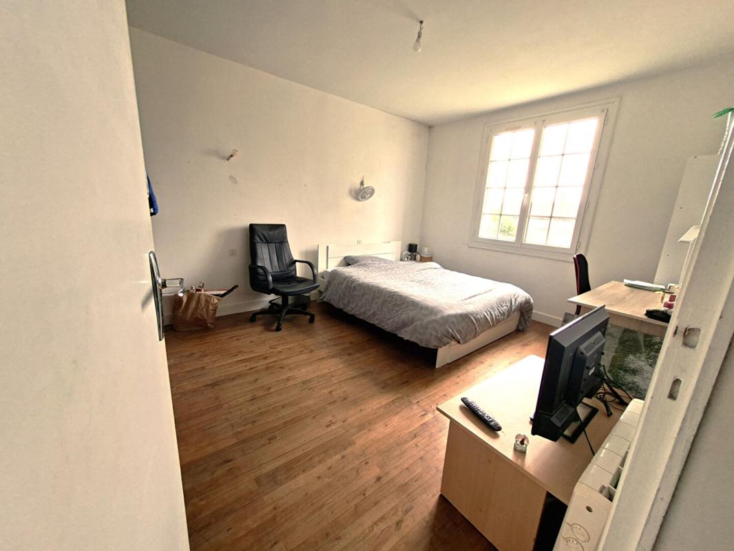 SAINT-SAVINIEN Maison  Saint Savinien17350  189 m2 + Garage et Dépendances 8