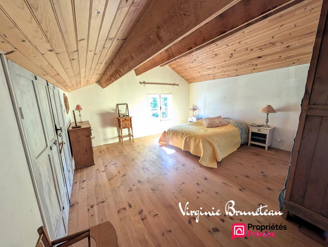 SAINT-LAURENT-MEDOC Maison ancienne pleine de charme 4