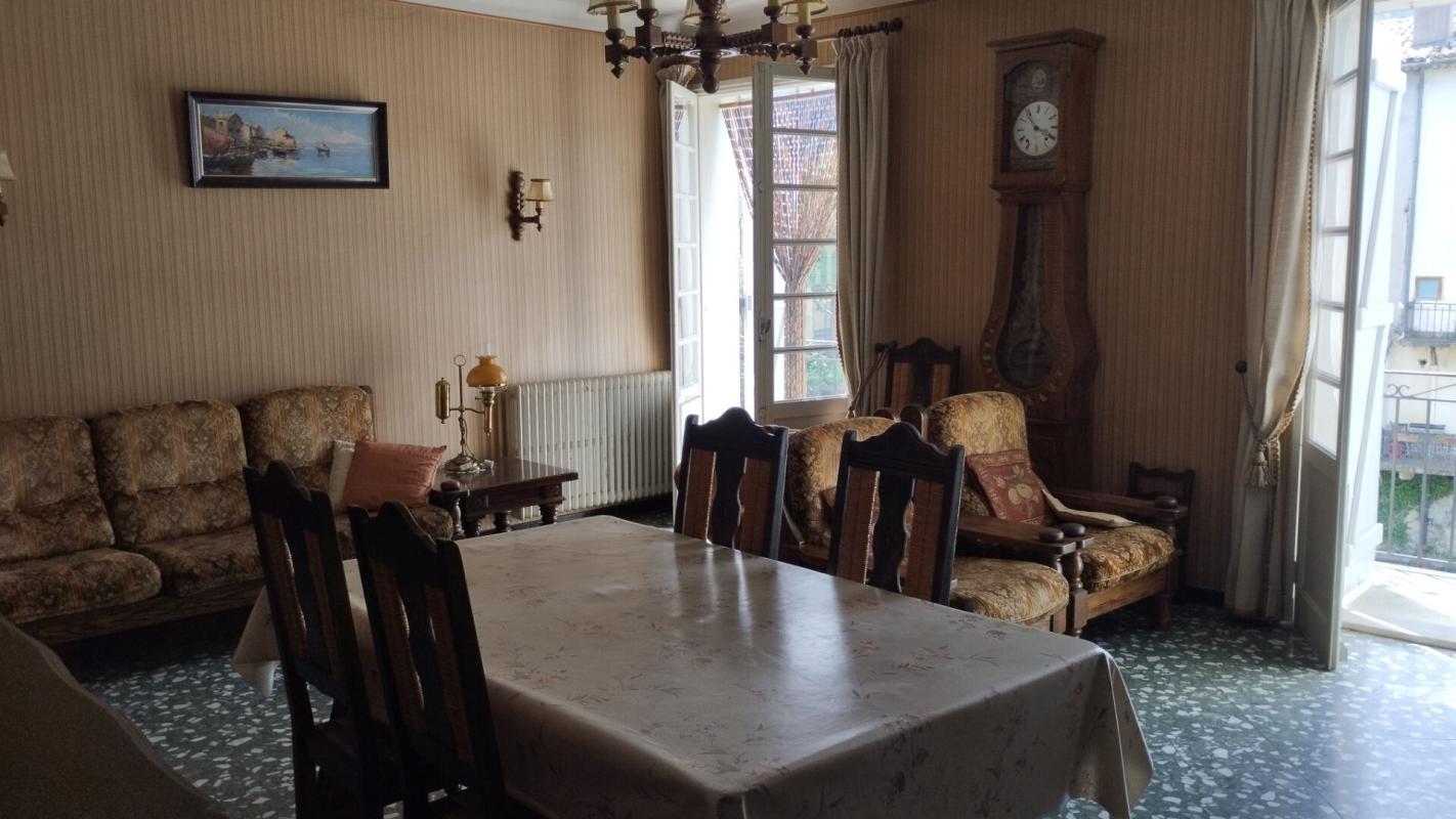 QUILLAN Maison centre ville 7