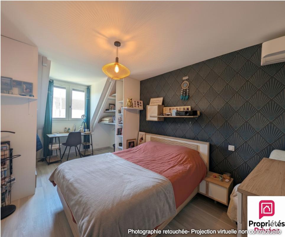 SAINT-PANTALEON-DE-LARCHE Maison Contemporaine avec Piscine & Jacuzzi : Votre Oasis de Détente à Saint-Pantaléon ! 6
