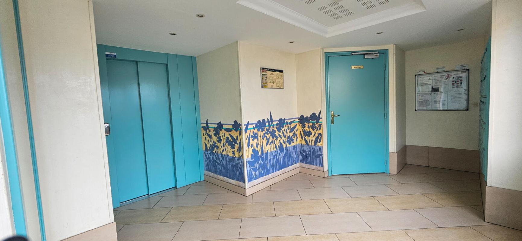 LA SEYNE-SUR-MER Appartement La Seyne Sur Mer 2 pièce(s) 45.52 m2 8