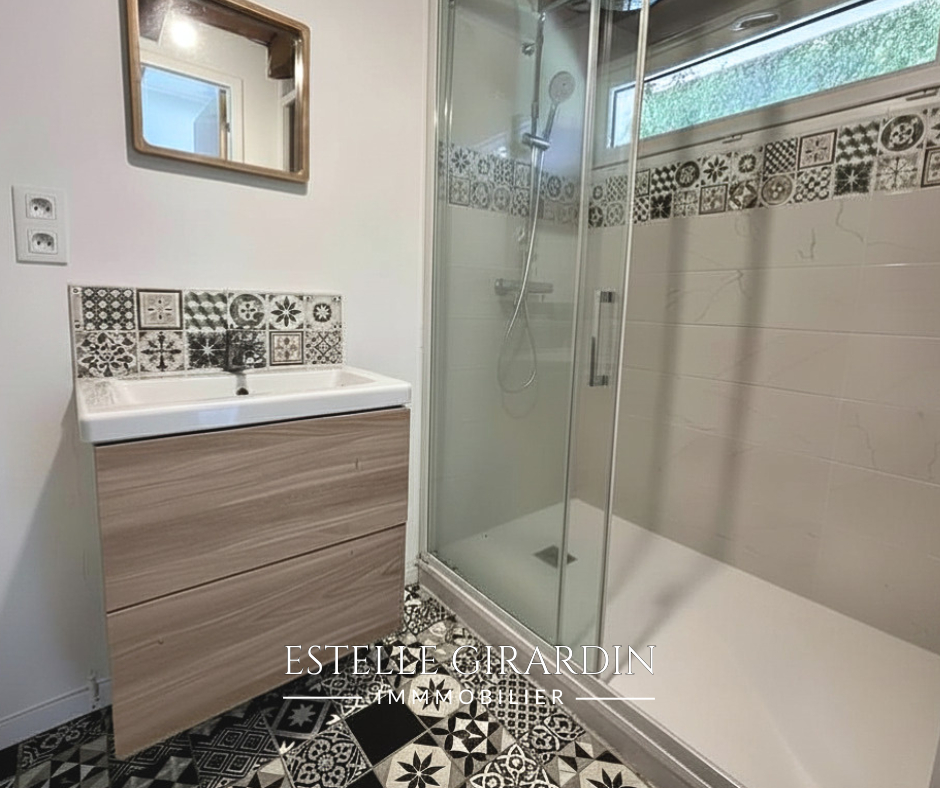 CARQUEFOU Maison de plain-pied dans le bourg de Carquefou 11