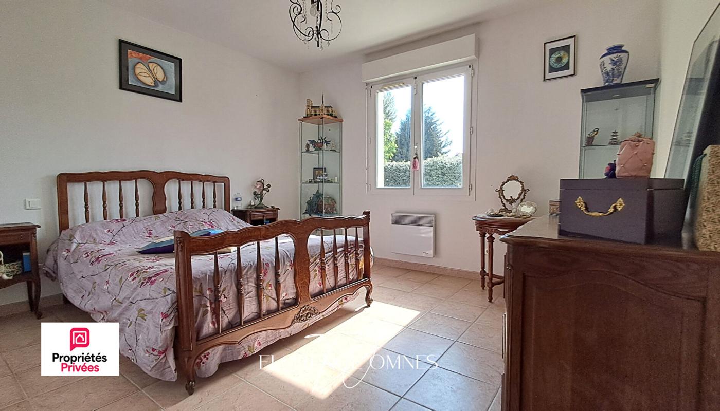 TREBES TREBES Villa de plain-pied ? 145 m² ? 5 chambres ? Parcelle arborée de 1304 m² 12