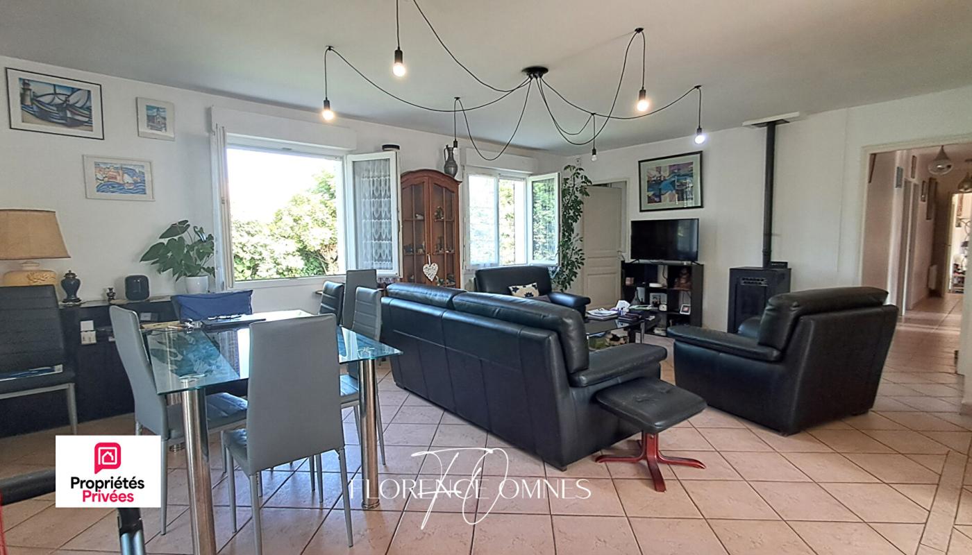 TREBES TREBES Villa de plain-pied ? 145 m² ? 5 chambres ? Parcelle arborée de 1304 m² 9