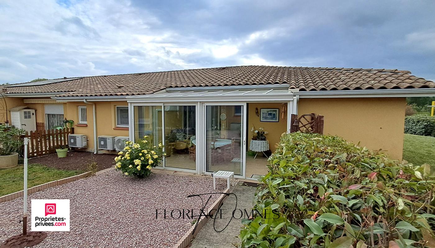 VILLEGLY Maison T3 avec véranda, jardinet, parking et piscine ? Résidence senior sécurisée ? Villegly 1