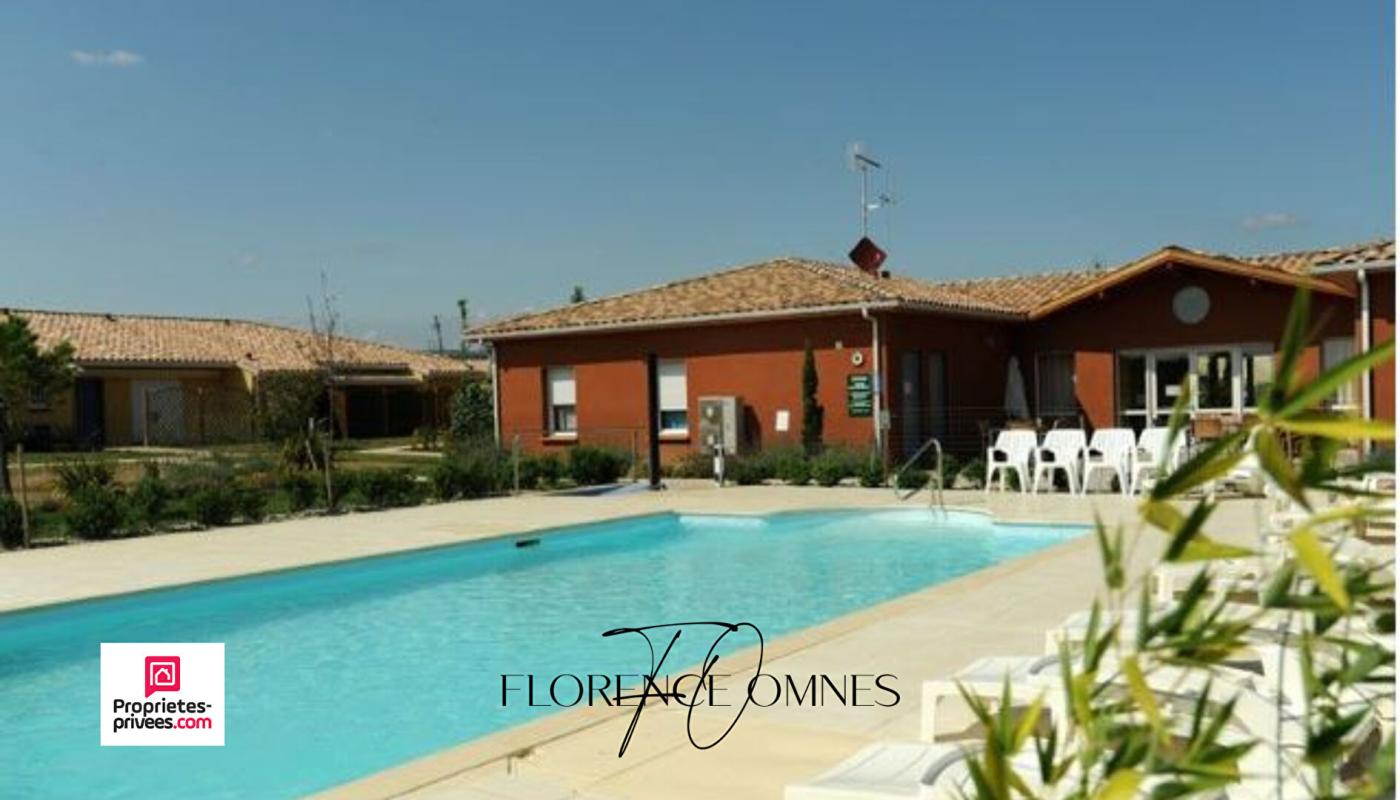 VILLEGLY Maison T3 avec véranda, jardinet, parking et piscine ? Résidence senior sécurisée ? Villegly 11