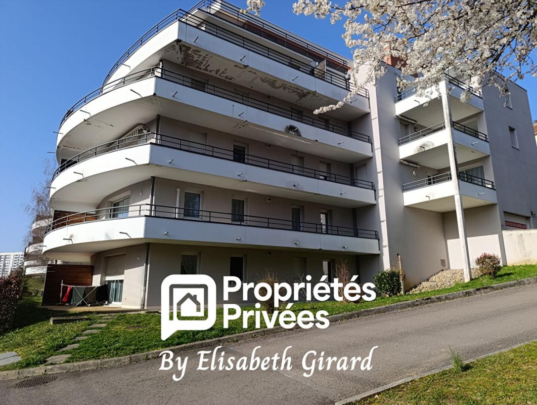BESANCON BESANCON Quartier Montrapon - Appartement T 3 de 77 m2 environ, fonctionnel avec terrasse, cave et place stationnement couverte 2