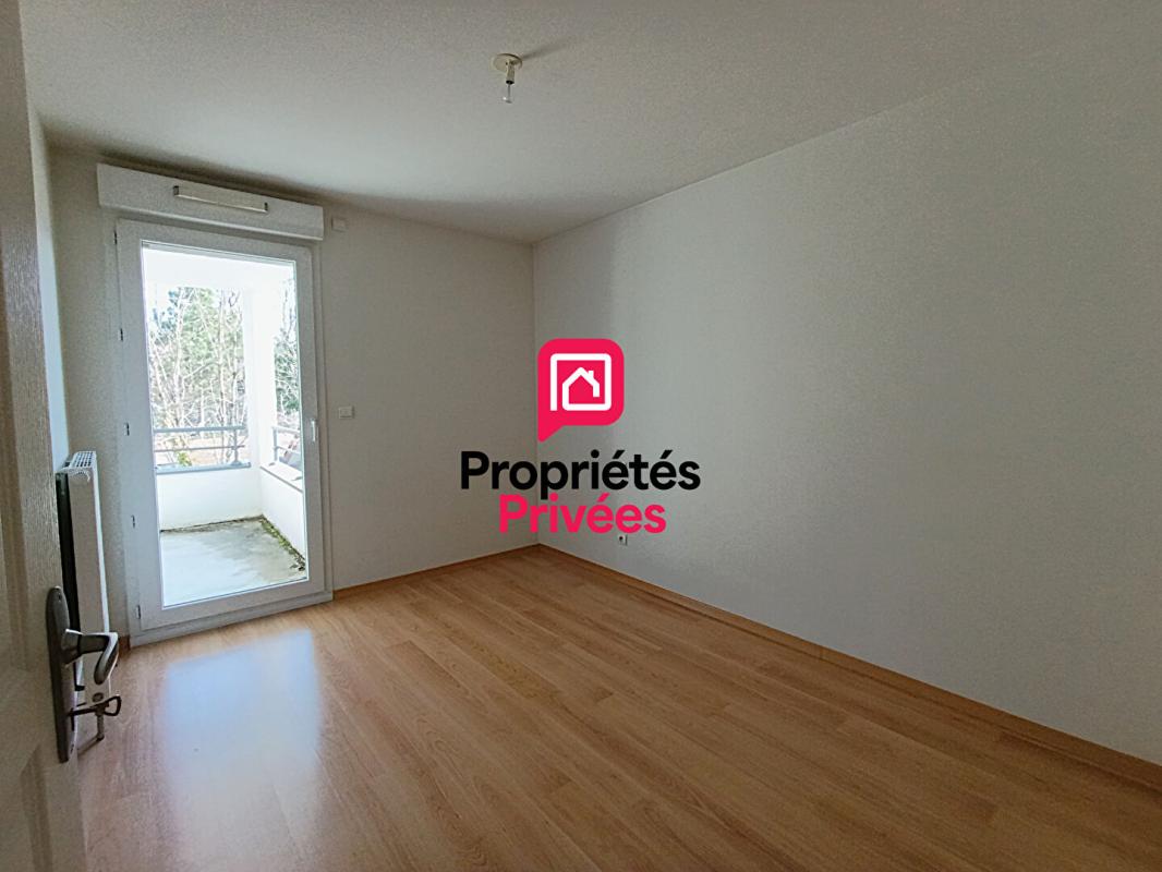 BESANCON BESANCON Quartier Montrapon - Appartement T 3 de 77 m2 environ, fonctionnel avec terrasse, cave et place stationnement couverte 5
