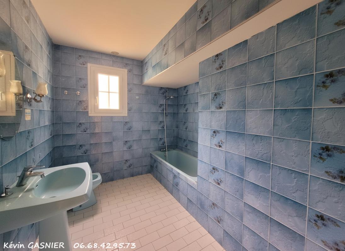 ROULLET-SAINT-ESTEPHE ROULLET SAINT ESTEPHE (16440) : Maison de plain pied de 93m2 avec garage 8