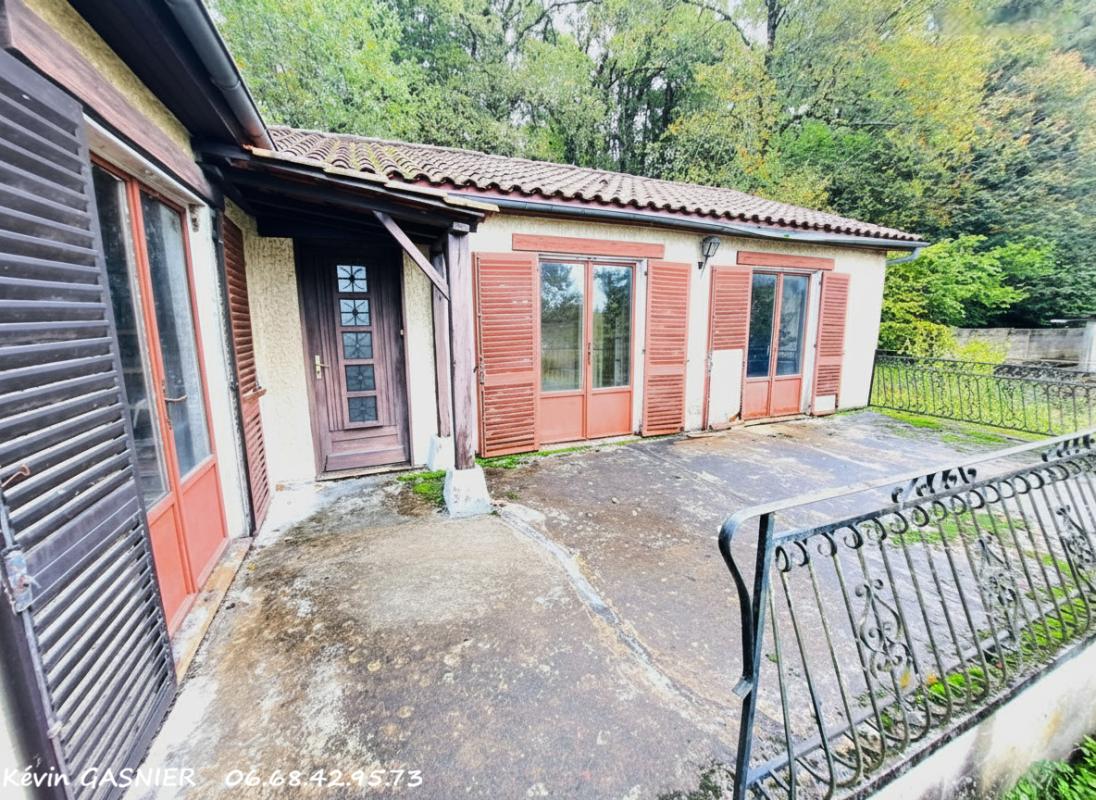 SIREUIL SIREUIL (16440) : Maison de plain pied de 109m2 + garage 9