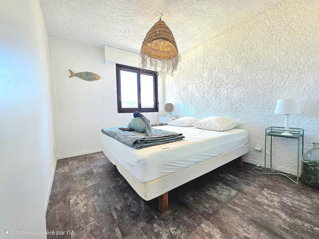 BORMES-LES-MIMOSAS Appartement  3 pièce(s) 51 m2 avec terrasse proche mer 5