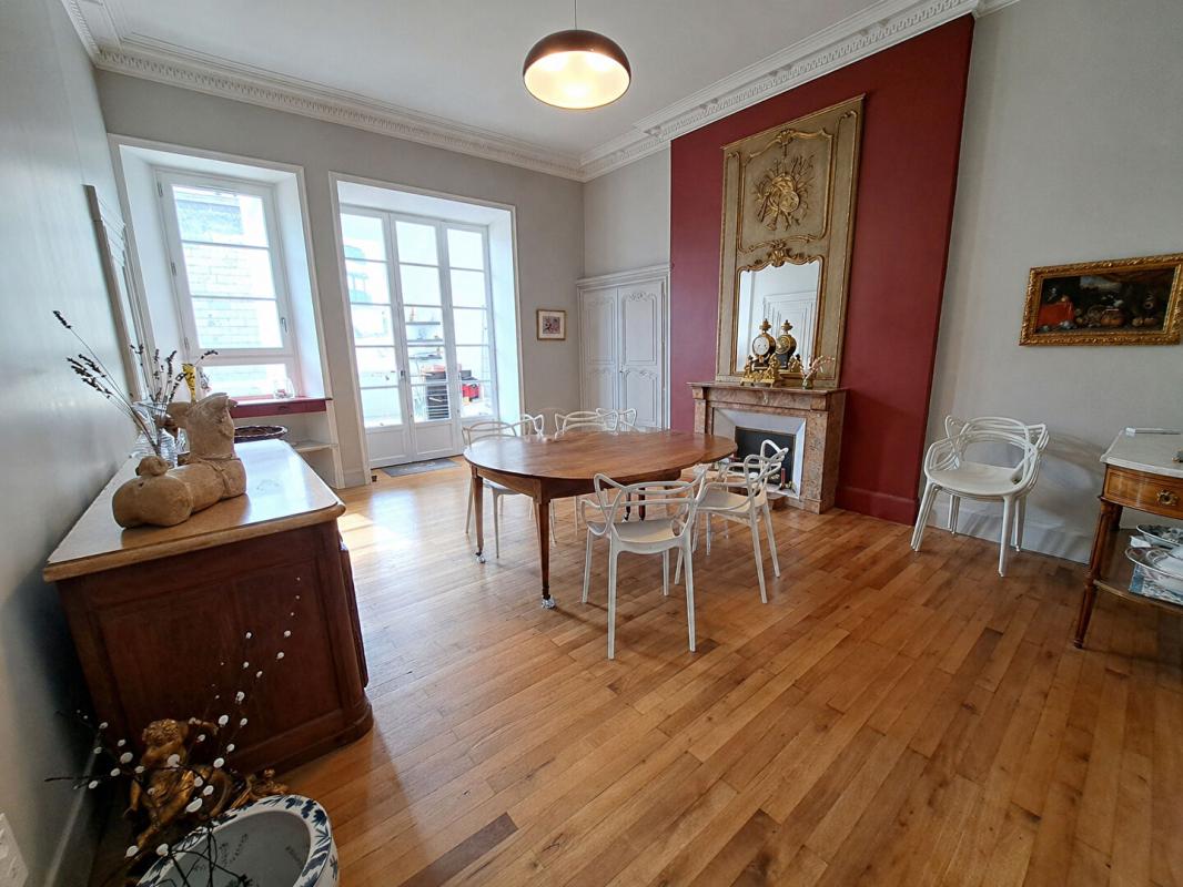 ANGERS Hôtel particulier d'exeption Angers proche place Imbach 2