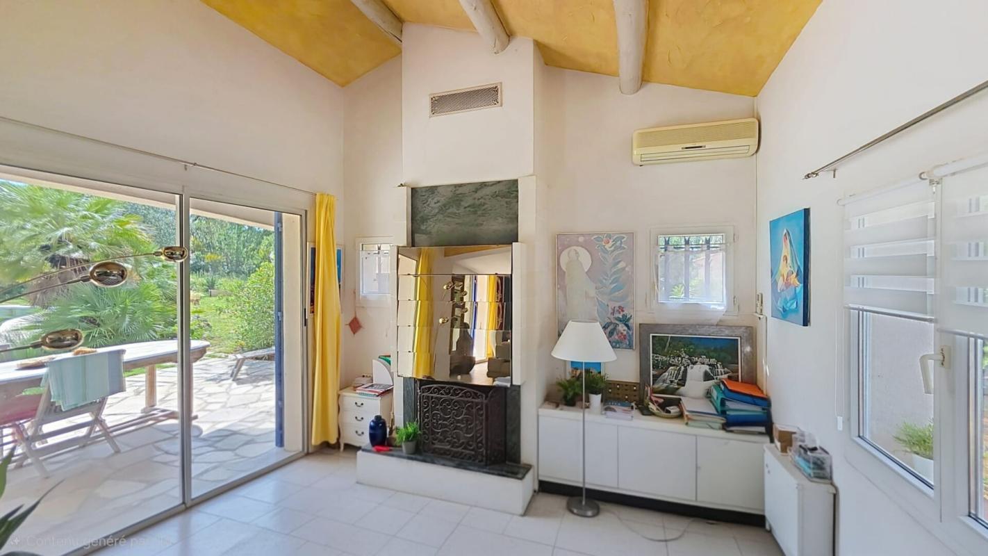 LE CANNET-DES-MAURES belle maison de 120 m² avec Piscine et DOUBLE GARAGE 5