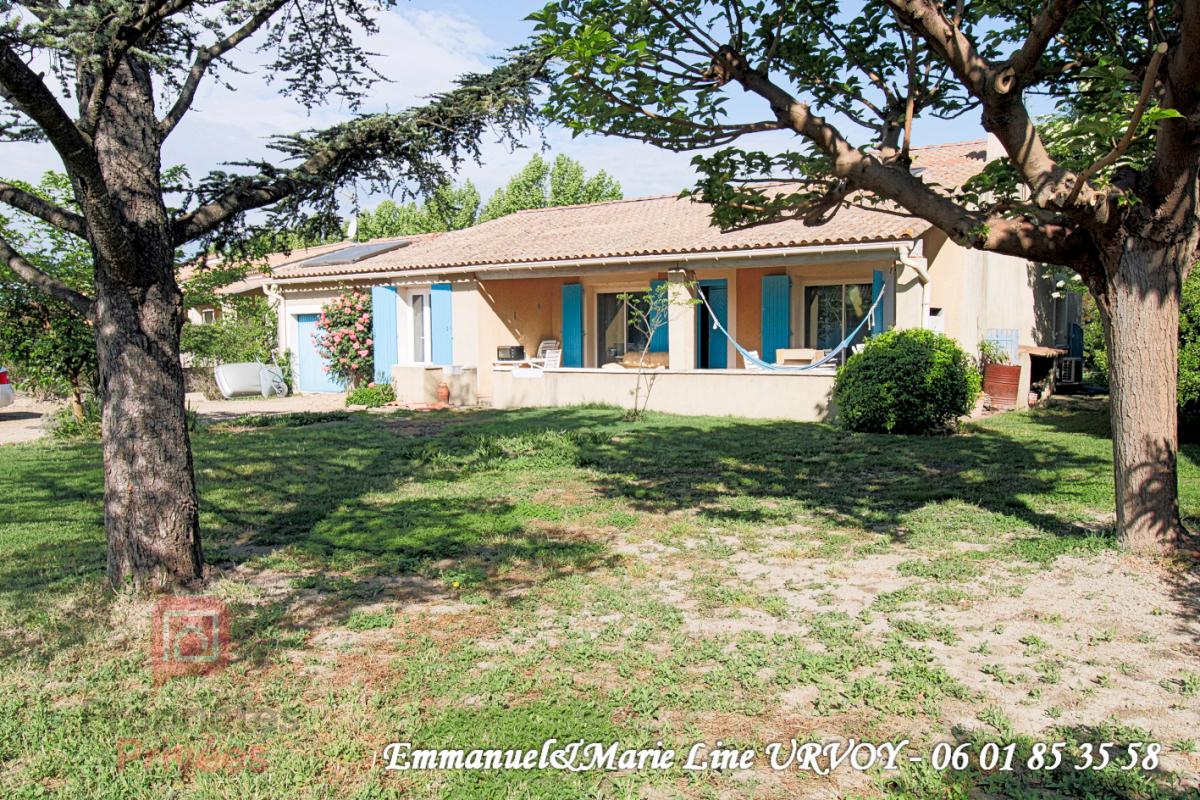 GRAVESON A VENDRE - GRAVESON: Maison de plain-pied avec garage et jardin 12