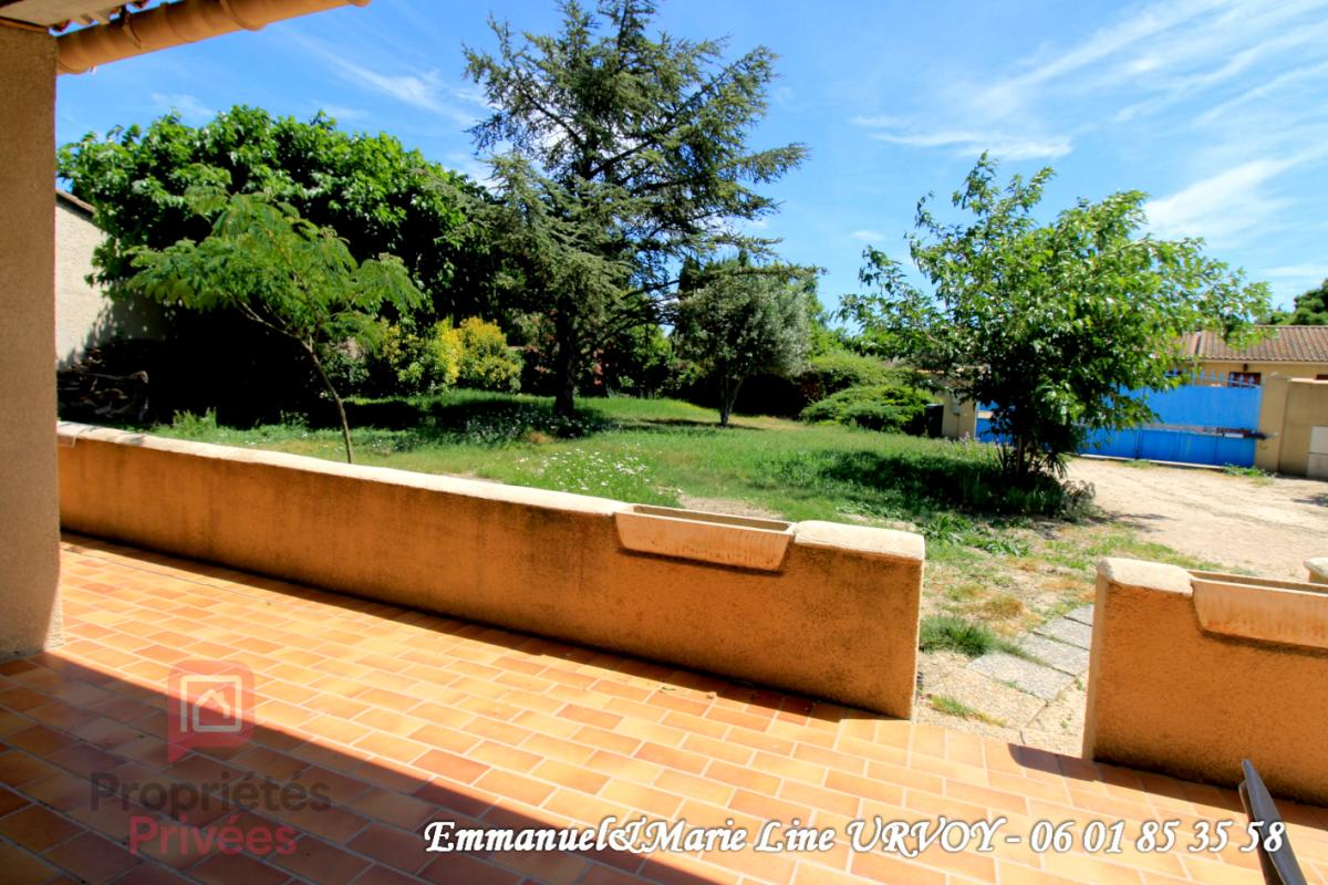 GRAVESON A VENDRE - GRAVESON: Maison de plain-pied avec garage et jardin 13