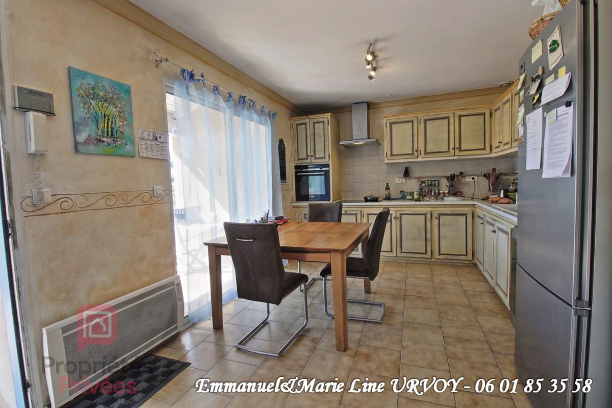 GRAVESON A VENDRE - GRAVESON: Maison de plain-pied avec garage et jardin 3