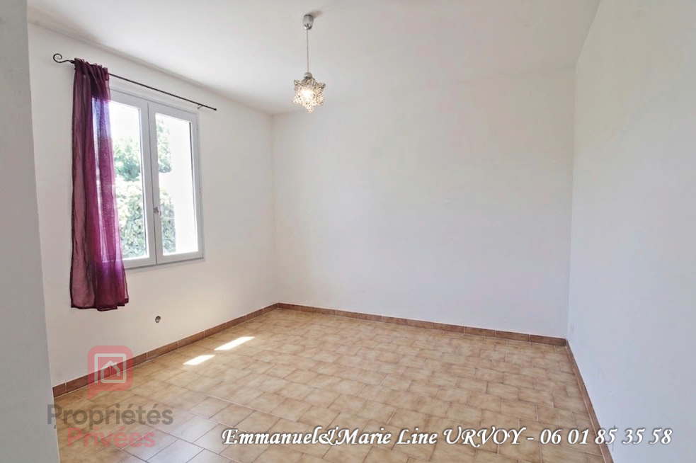 GRAVESON A VENDRE - GRAVESON: Maison de plain-pied avec garage et jardin 9