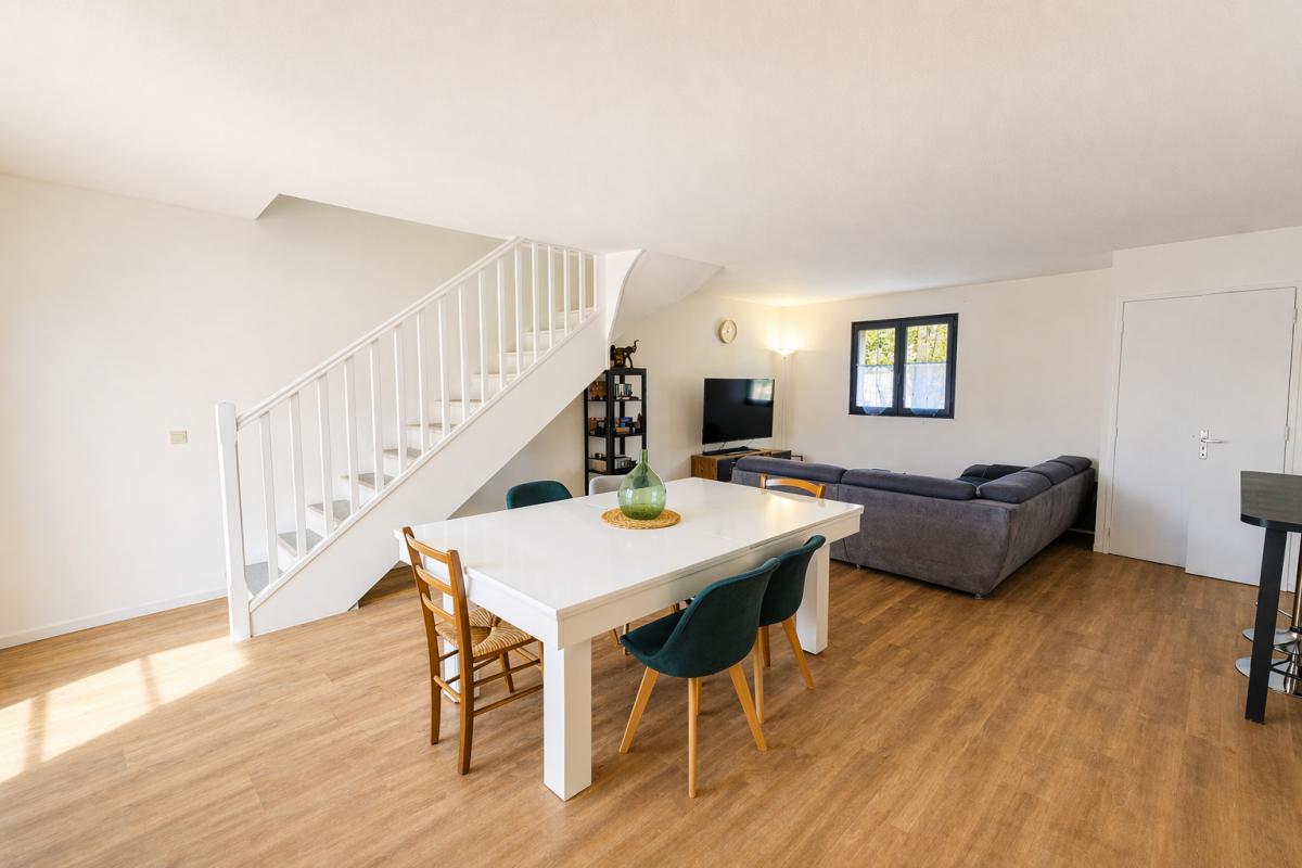 SAINT-RAPHAEL Maison Saint Raphael 4 pièce(s) 92.47 m2 avec garage - proche écoles et commerces 1