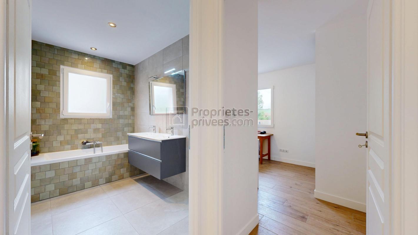 LACROIX-FALGARDE Maison RE2020 de plein-pied de 2024 10