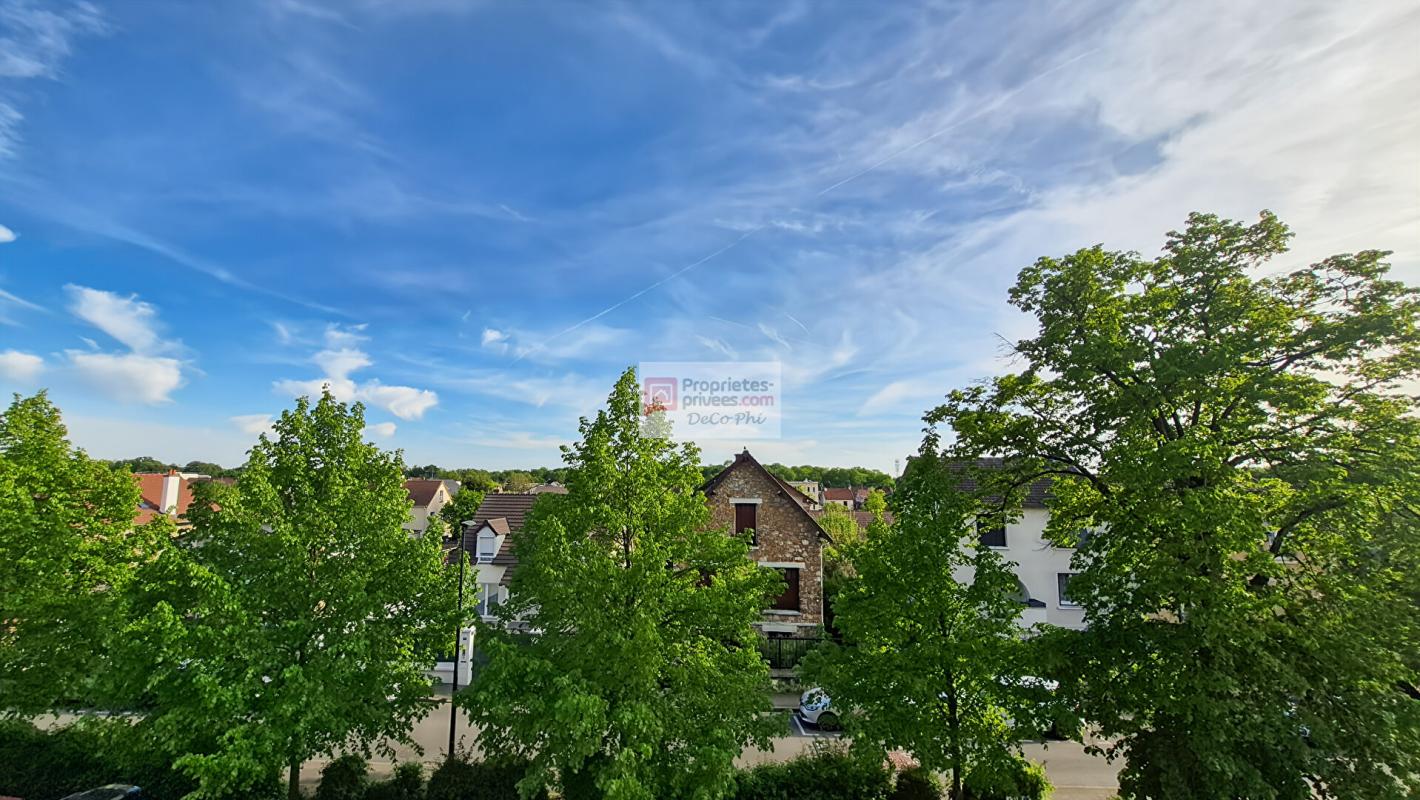 SAINT-CYR-L'ECOLE Appartement  4 pièces  bon état  67 m2  loggia  L'Epi d'Or à Saint Cyr L Ecole 1