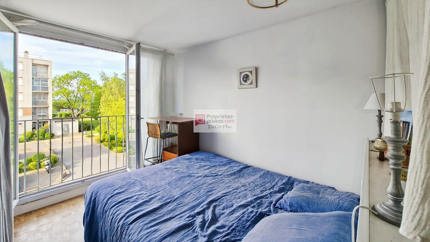 SAINT-CYR-L'ECOLE Appartement  4 pièces  bon état  67 m2  loggia  L'Epi d'Or à Saint Cyr L Ecole 6