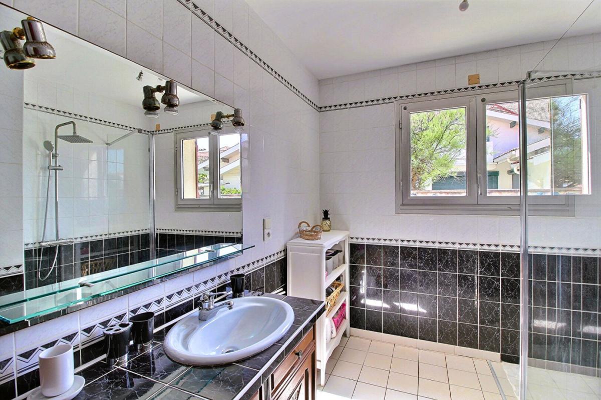 BISCARROSSE Maison 175 M² Biscarrosse Plage , Pied de dune, Fort potentiel 13