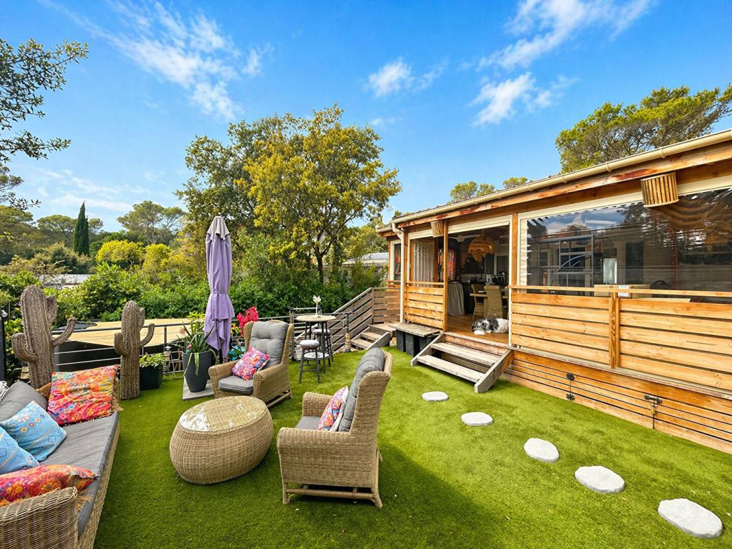 FREJUS Terrain de loisirs 195 m² avec Mobil Home récent 1