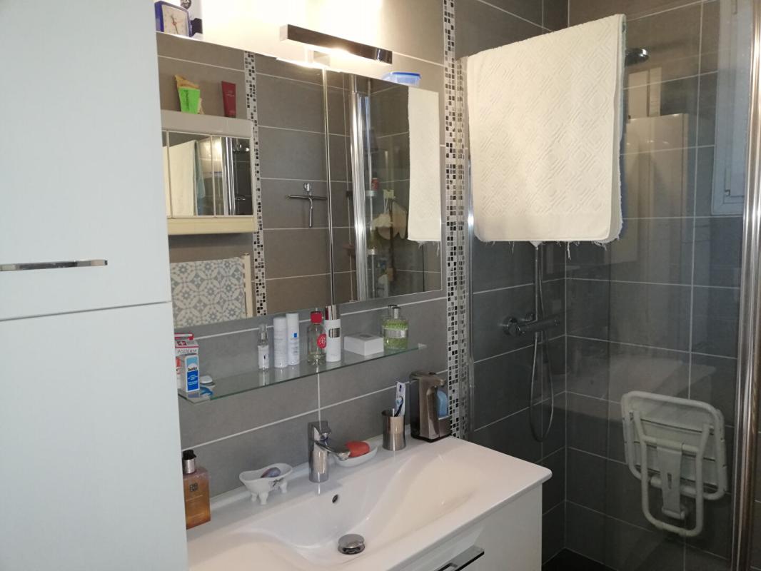 LA CELLE-LES-BORDES Maison La Celle Les Bordes 7 pièces 147 m2 12