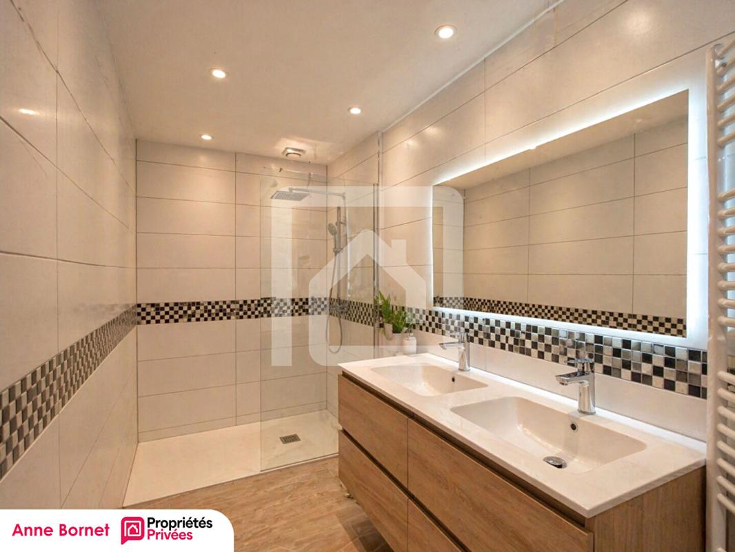 GRASSE Appartement 3 pièces 41 m2, terrasse, garage, parking privatif, piscine 14