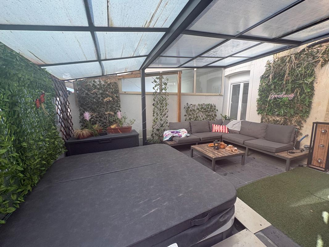 MONTREVAULT Immeuble de rendement  situé entre Nantes et Cholet 2