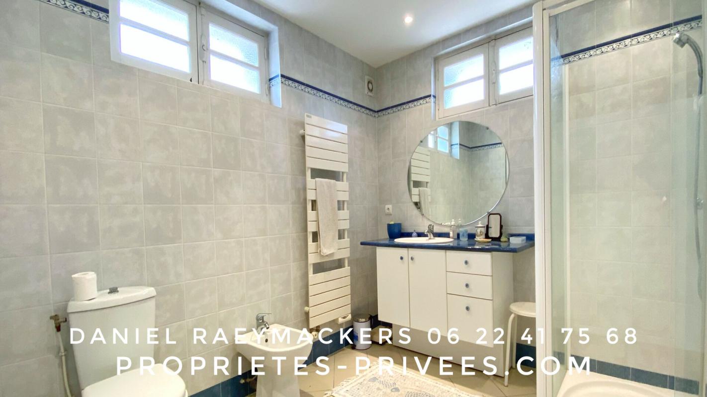 MONTPON-MENESTEROL Maison Montpon Menesterol 6 pièce(s) 90 m2 12