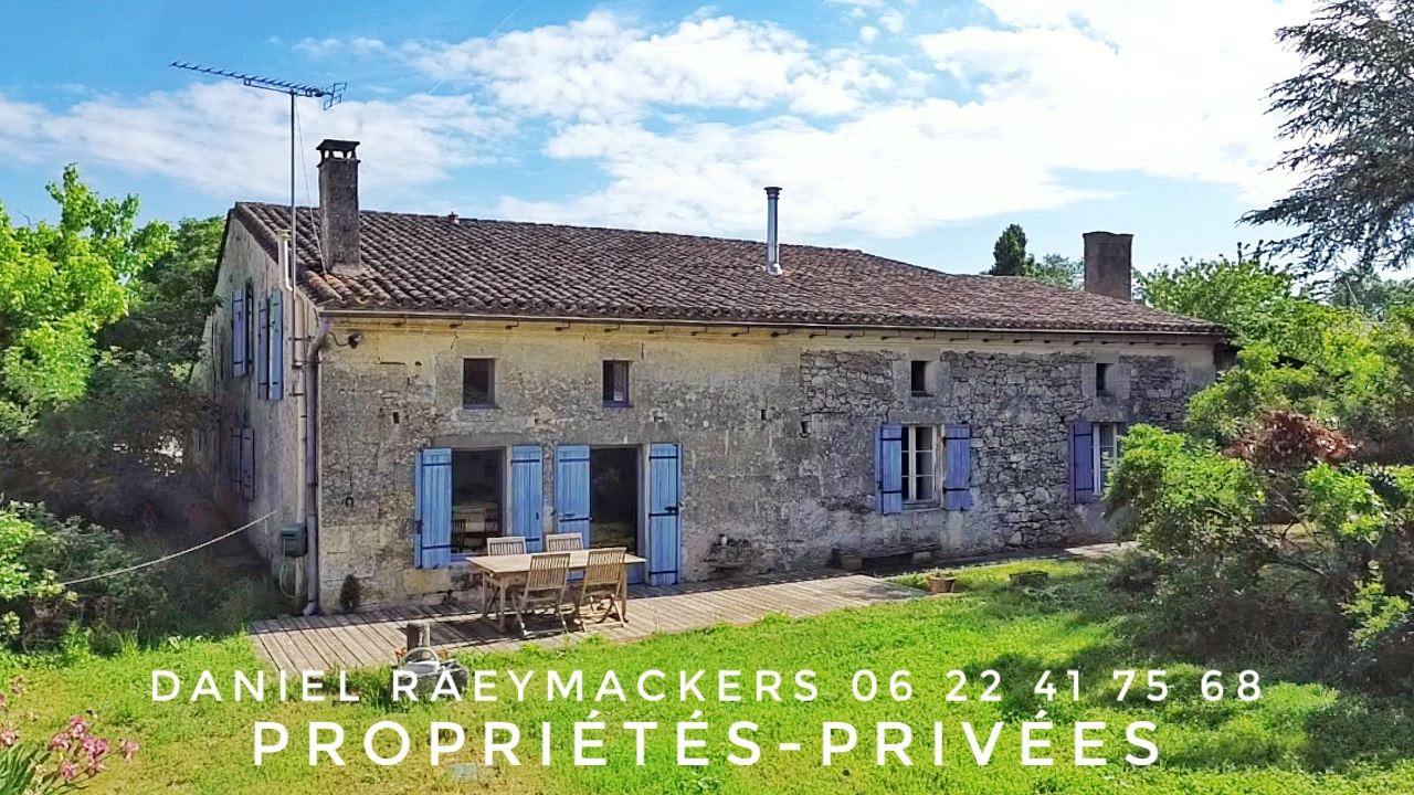 BLESIGNAC Maison de caractère en pierre Blesignac 4 pièce(s) avec grange et jardin au calme 1