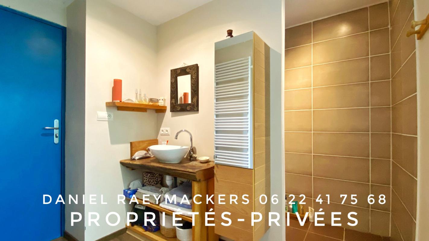 BLESIGNAC Maison de caractère en pierre Blesignac 4 pièce(s) avec grange et jardin au calme 6