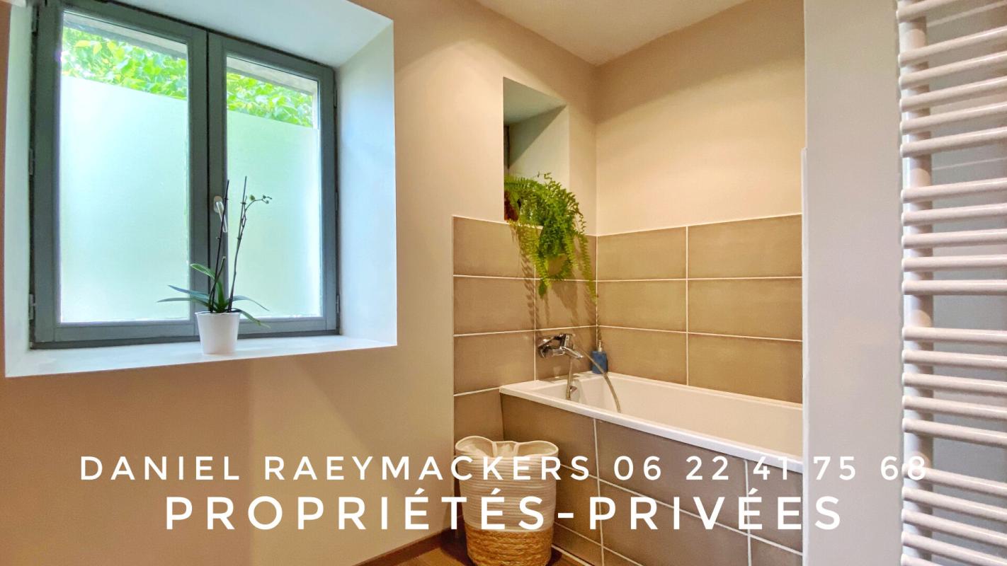 BLESIGNAC Maison de caractère en pierre Blesignac 4 pièce(s) avec grange et jardin au calme 7